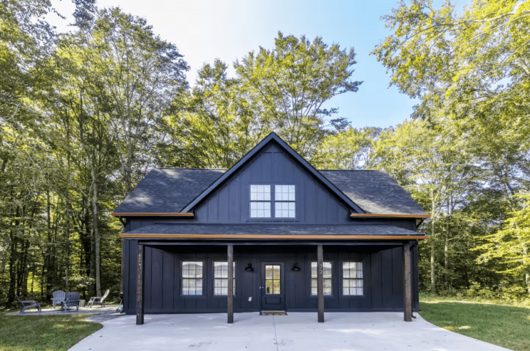 Crest View Cottage Front Entrance